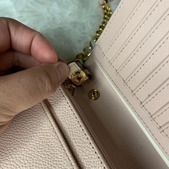 Micahro kors crossbody - Picture 8 of 9